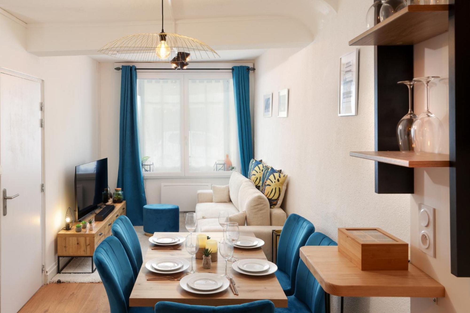 Le Pied A Terre De La Cite - Parking Au Pied De La Cite Apartment Carcassone Room photo